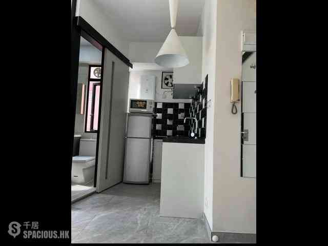 Sai Ying Pun - Cheung Ling Mansion 04