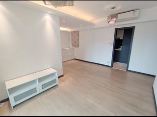 Sai Ying Pun - Centre Place 02