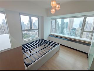 Sai Ying Pun - Centre Place 03