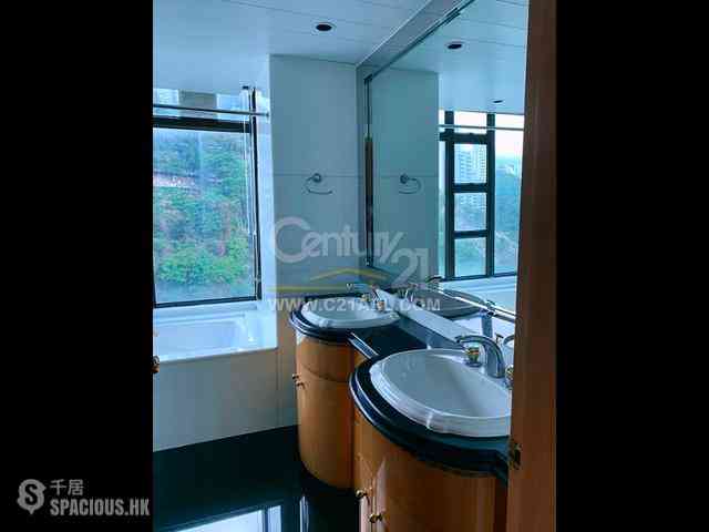 Mid Levels Central - Fairlane Tower 08