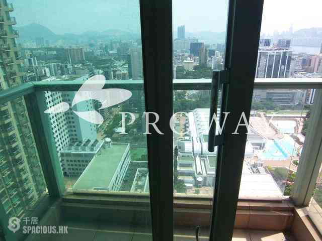 Tsim Sha Tsui - The Victoria Towers Tower 1 03