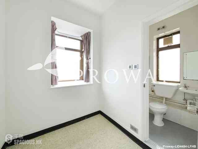 Mid Levels East - Bamboo Grove 11