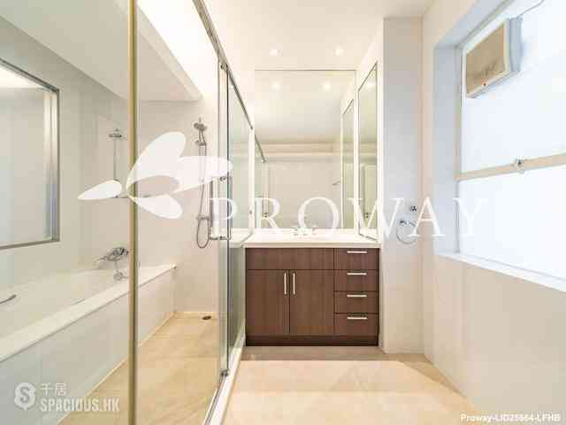 Mid Levels Central - Kam Yuen Mansion 06