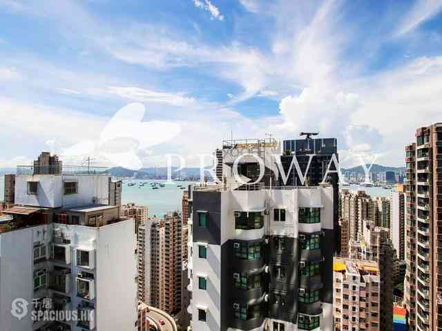 Shek Tong Tsui - Eivissa Crest 02