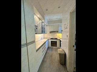 Shek Tong Tsui - The Belcher's Phase 1 Block 1 04