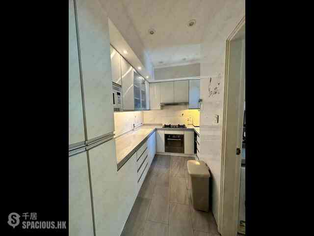Shek Tong Tsui - The Belcher's Phase 1 Block 1 04