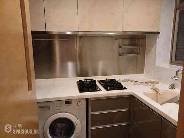 Sai Ying Pun - Island Crest Block 1 13