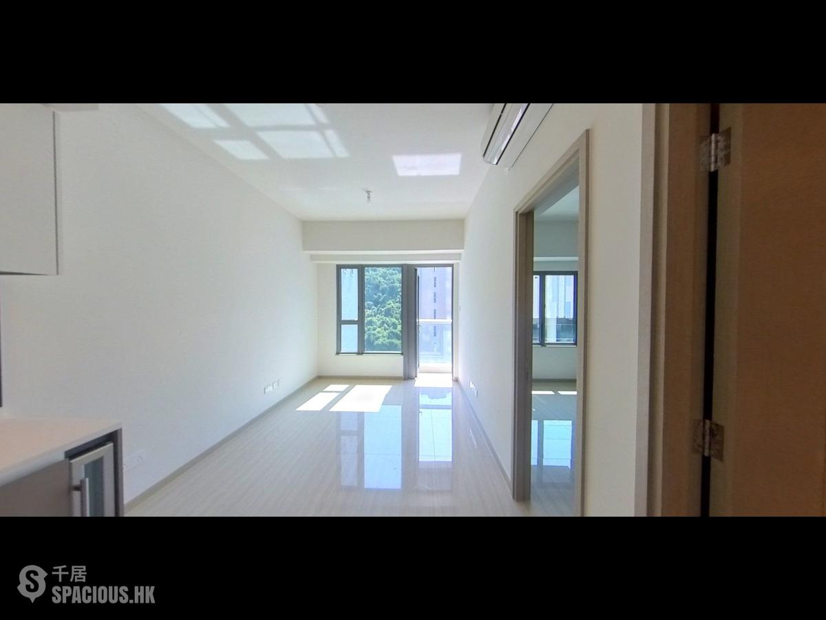 Wong Chuk Hang - The Southside Phase 1 Southland Tower 1A 01