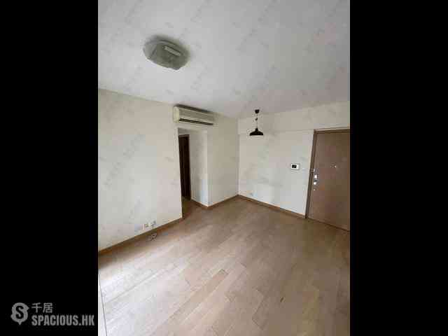 Sai Ying Pun - Island Crest Block 2 04