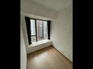 Sai Ying Pun - Island Crest Block 2 07