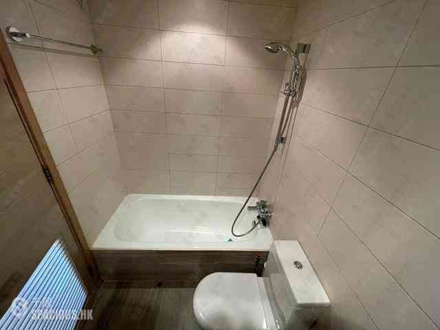Sai Ying Pun - Island Crest Block 2 11