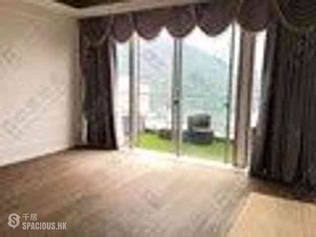 Sai Ying Pun - The Summa Block 1 03