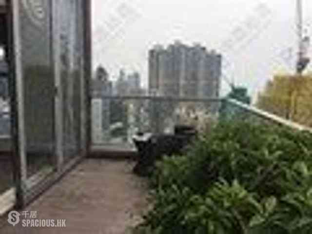 Sai Ying Pun - The Summa Block 1 11
