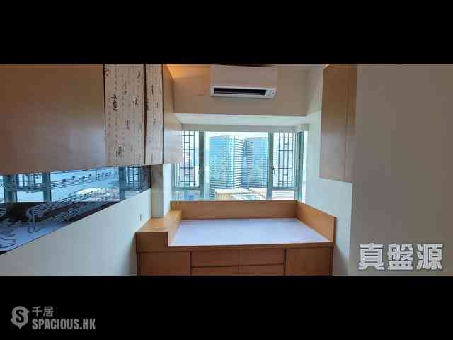 Tsim Sha Tsui - The Victoria Towers 05
