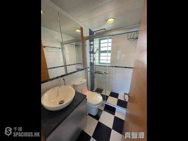 Tsim Sha Tsui - The Victoria Towers 07