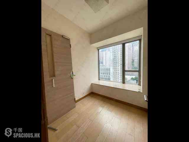 Sai Ying Pun - Island Crest Block 1 06