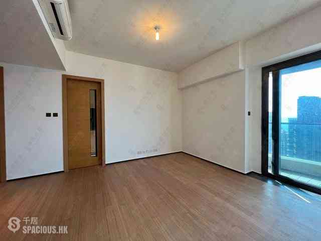 Mid Levels Central - Arezzo 11