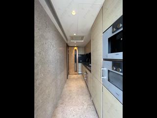 Mid Levels Central - Arezzo 16