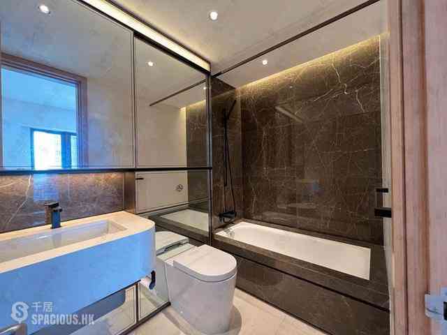 Mid Levels Central - Arezzo 19