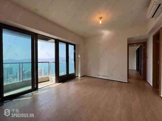 Mid Levels Central - Arezzo 21