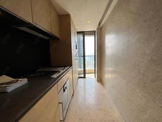 Mid Levels Central - Arezzo 24