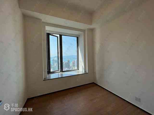 Mid Levels Central - Arezzo 25