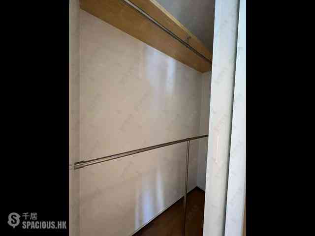 Mid Levels Central - Arezzo 28