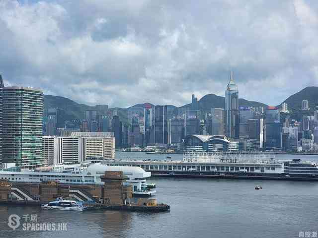 West Kowloon - The Harbourside 01