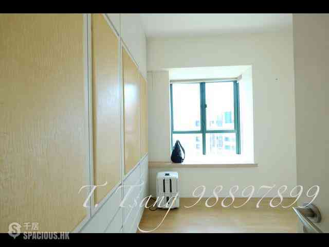 Mid Levels Central - Hillsborough Court Block 3 08