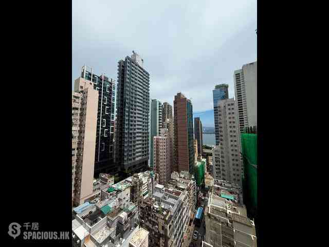 Sai Ying Pun - Fung King Court 01