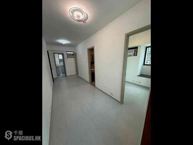Sai Ying Pun - Fung King Court 03