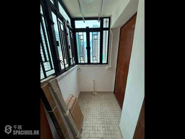 Sai Ying Pun - Fung King Court 05