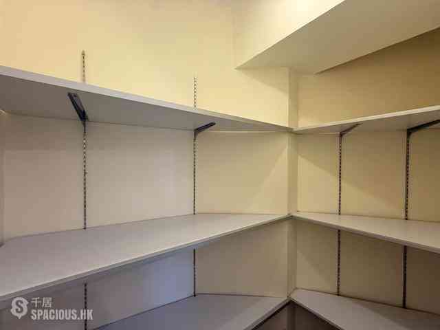 Mid Levels Central - Birchwood Place 11