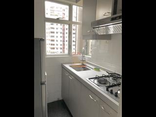 Mid Levels Central - Windsor Court 03