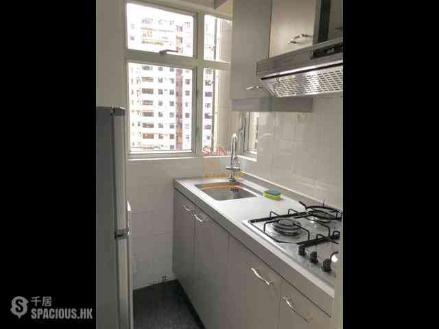 Mid Levels Central - Windsor Court 03