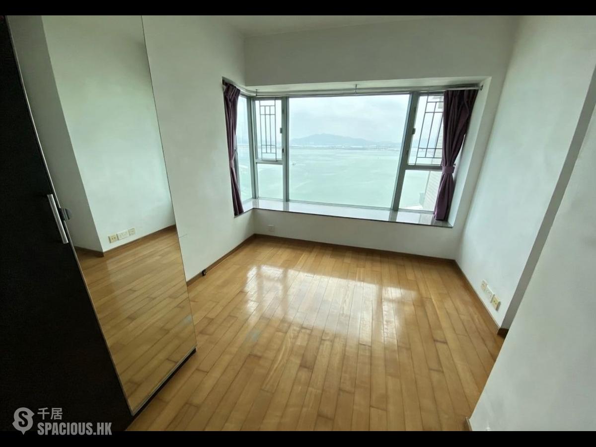 Tung Chung - Seaview Crescent 01