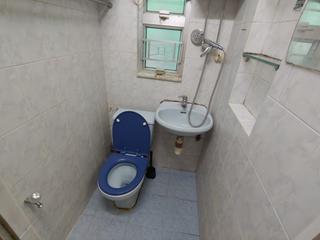 Sai Ying Pun - Yue Tak House 07