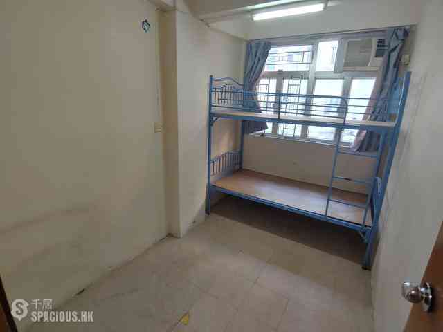 Sai Ying Pun - Yue Tak House 04
