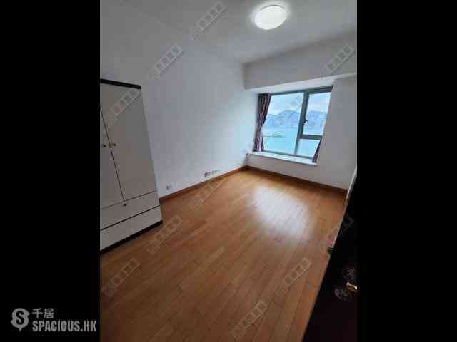 West Kowloon - The Harbourside 04
