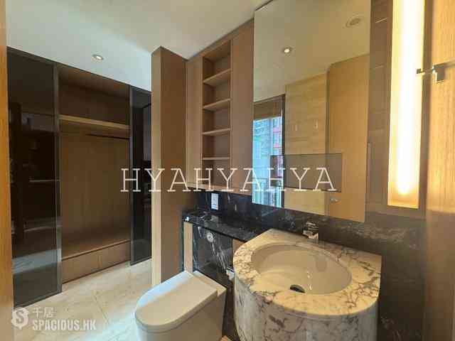 Mid Levels Central - Gramercy 05