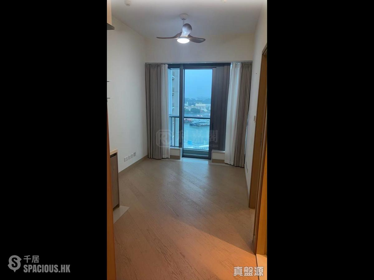 Cheung Sha Wan - Grand Victoria Phase 1 Grand Victoria I Tower 3B 01