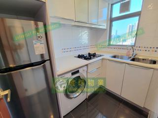 Kennedy Town - The Merton Tower 3 09
