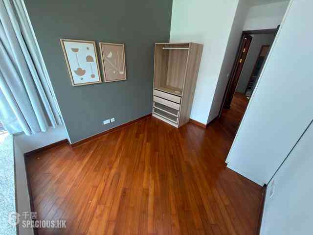 Wan Chai - The Avenue Phase 2 Block 1 03