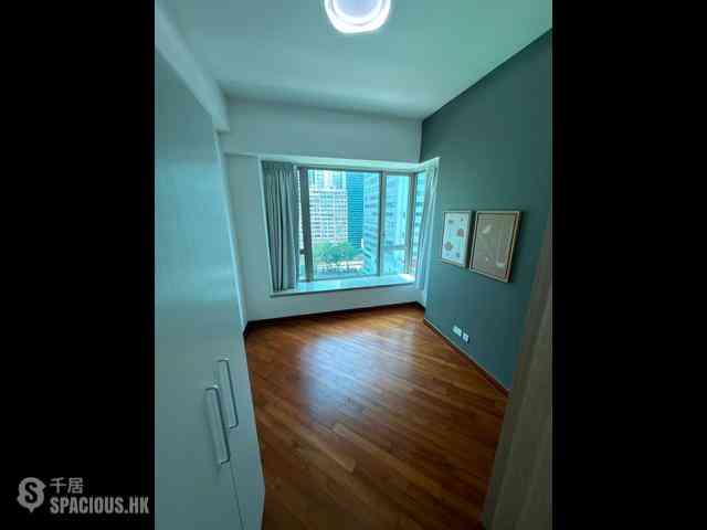 Wan Chai - The Avenue Phase 2 Block 1 05