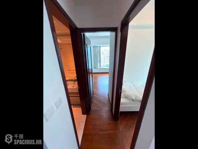 Wan Chai - The Avenue Phase 2 Block 1 08