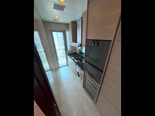 Wan Chai - The Avenue Phase 2 Block 1 11