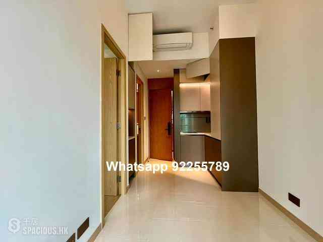 Sai Ying Pun - Upper Manor 04