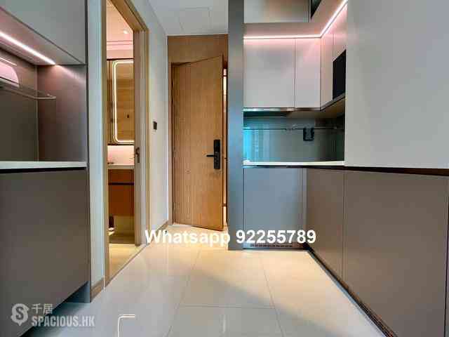Sai Ying Pun - Upper Manor 06