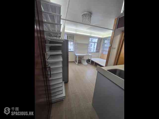 Wan Chai - Lee Loy Building 03