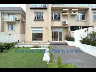 Stanley - Grosse Pointe Villa 02